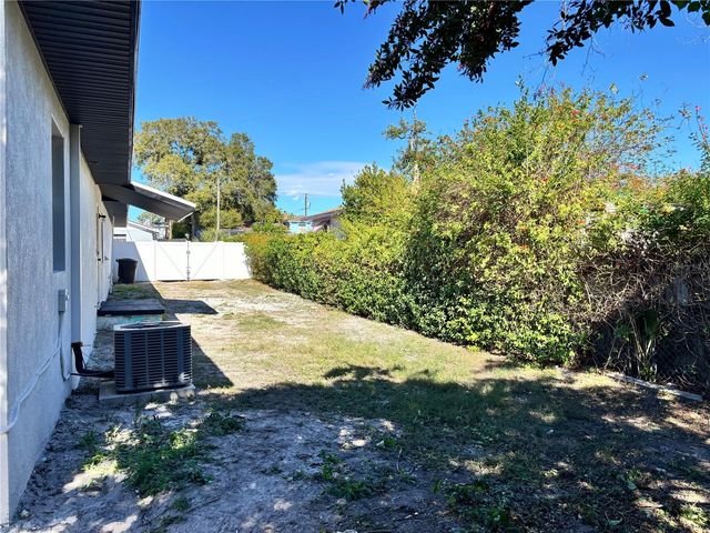 1301 WOODBINE STREET, Clearwater, FL 33755