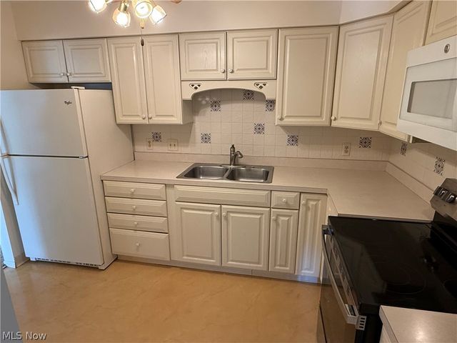 7209 S Churchill Place, Painesville, OH 44077