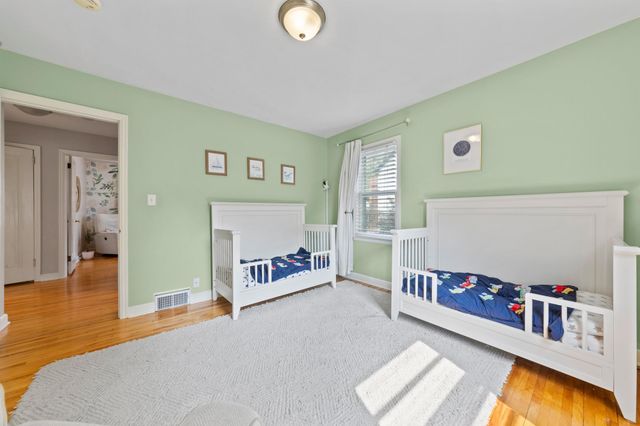 2854 Alabama Avenue S, Saint Louis Park, MN 55416