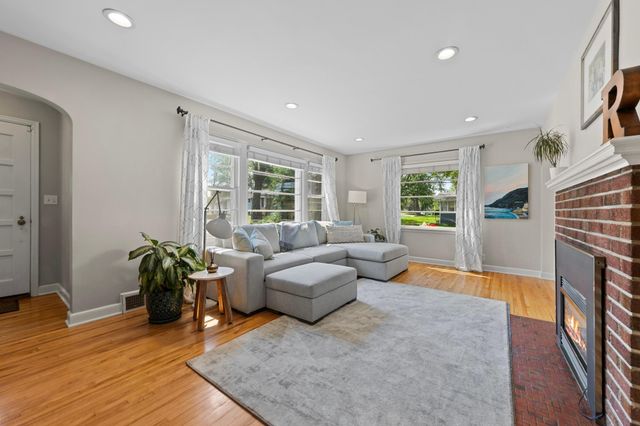 2854 Alabama Avenue S, Saint Louis Park, MN 55416