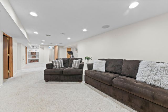 2854 Alabama Avenue S, Saint Louis Park, MN 55416