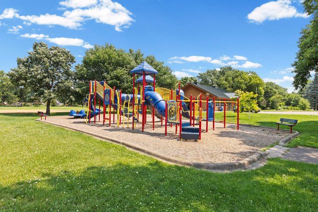 2854 Alabama Avenue S, Saint Louis Park, MN 55416