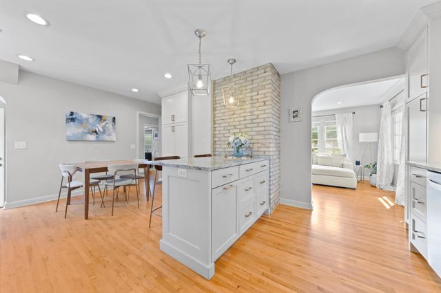 2854 Alabama Avenue S, Saint Louis Park, MN 55416