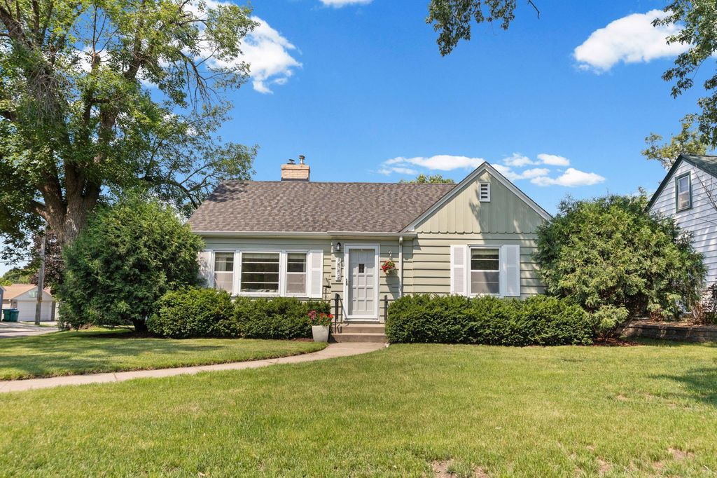 2854 Alabama Avenue S, Saint Louis Park, MN 55416