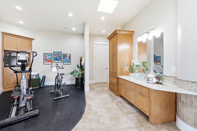 6997 Chili Hill Rd, Newcastle, CA 95658