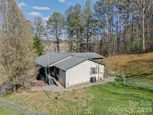 335 Icenhower Road, Leicester, NC 28748