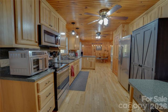 335 Icenhower Road, Leicester, NC 28748