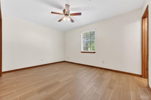 2878 Godwin Ln, Pensacola, FL 32526