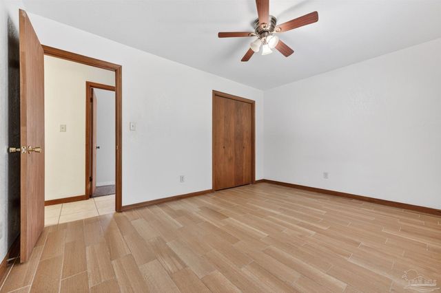 2878 Godwin Ln, Pensacola, FL 32526