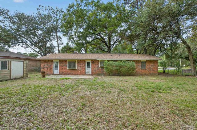 2878 Godwin Ln, Pensacola, FL 32526