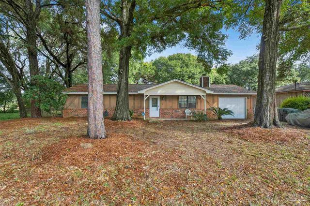 2878 Godwin Ln, Pensacola, FL 32526