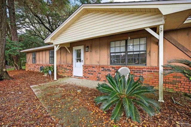 2878 Godwin Ln, Pensacola, FL 32526