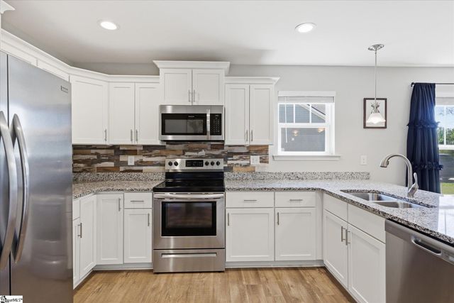 135 Mill Gin Road, Campobello, SC 29322