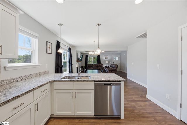 135 Mill Gin Road, Campobello, SC 29322