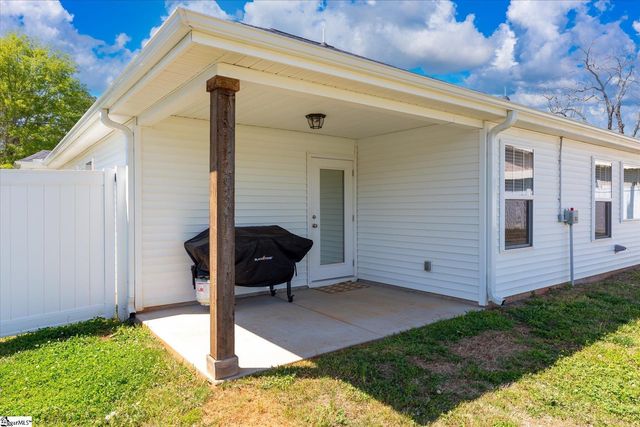 135 Mill Gin Road, Campobello, SC 29322