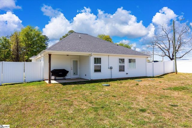 135 Mill Gin Road, Campobello, SC 29322