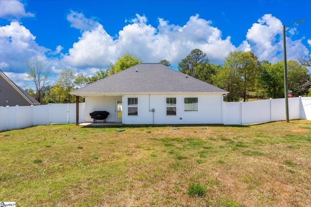 135 Mill Gin Road, Campobello, SC 29322