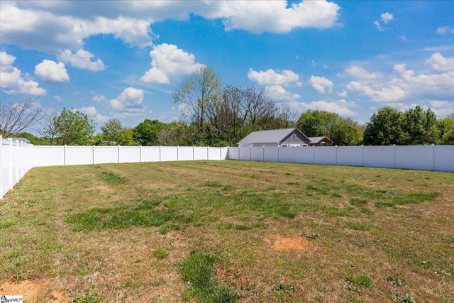 135 Mill Gin Road, Campobello, SC 29322