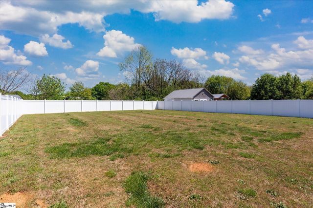 135 Mill Gin Road, Campobello, SC 29322