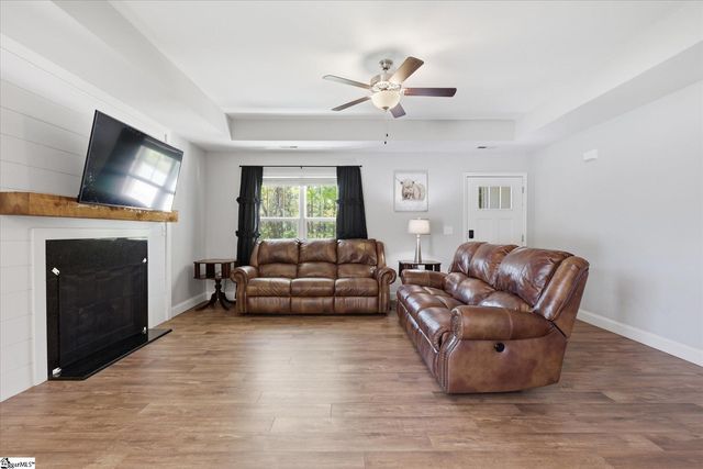 135 Mill Gin Road, Campobello, SC 29322