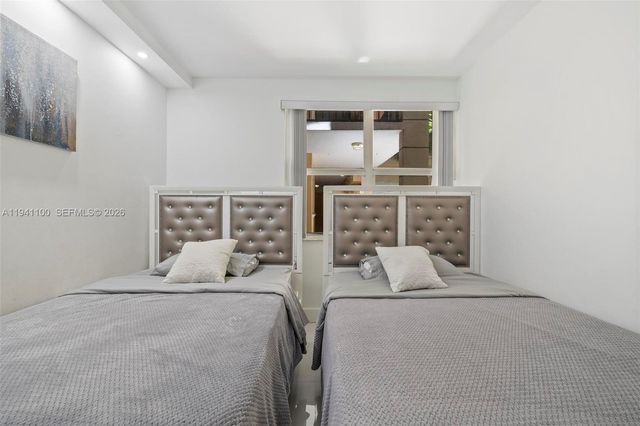 17125 N Bay Rd 3112, Sunny Isles Beach, FL 33160