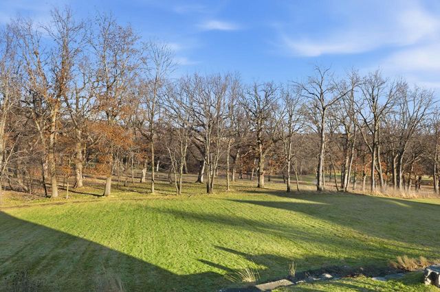 111 Legend WAY, Wales, WI 53183