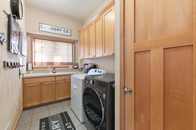 111 Legend WAY, Wales, WI 53183