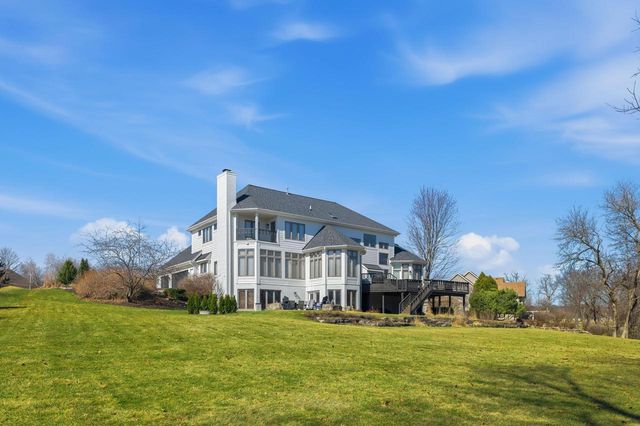 111 Legend WAY, Wales, WI 53183