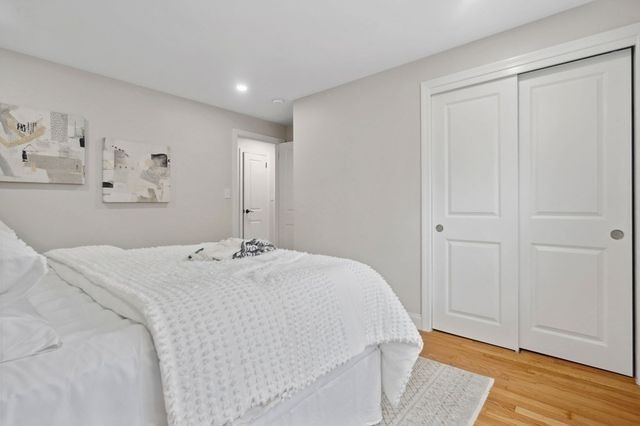 9-13 Sutherland Rd 1, Arlington, MA 02476