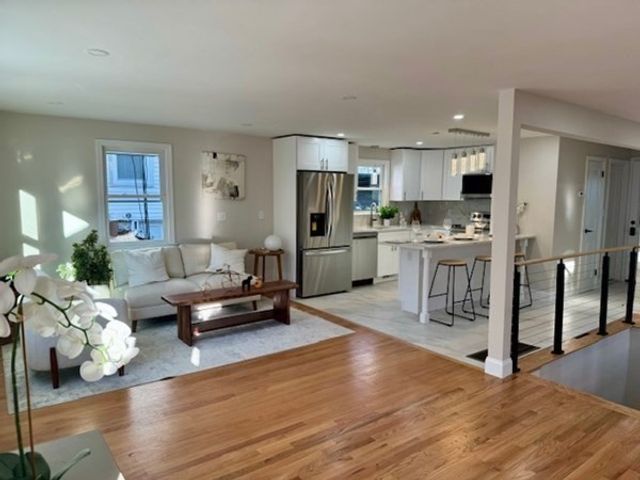 9-13 Sutherland Rd 1, Arlington, MA 02476
