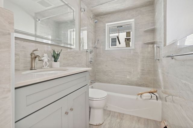 9-13 Sutherland Rd 1, Arlington, MA 02476