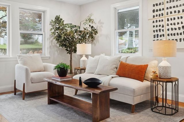9-13 Sutherland Rd 1, Arlington, MA 02476