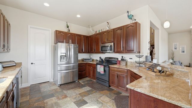 628 Country, Canyon Lake, TX 78133