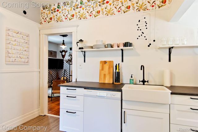 1728 Parker Street, Detroit, MI 48214