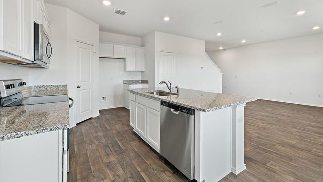 15000 Welsh Cobb RD B, Manor, TX 78653