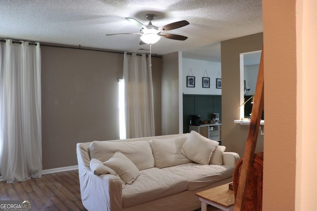 10 Hartland Court, Savannah, GA 31407