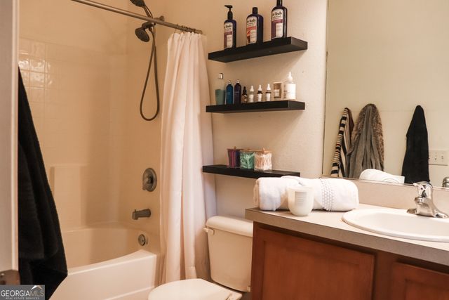 10 Hartland Court, Savannah, GA 31407