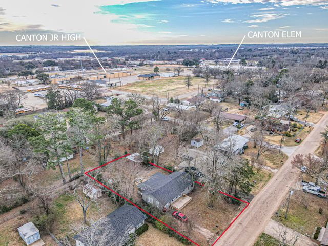 1016 Tower Street, Canton, TX 75103