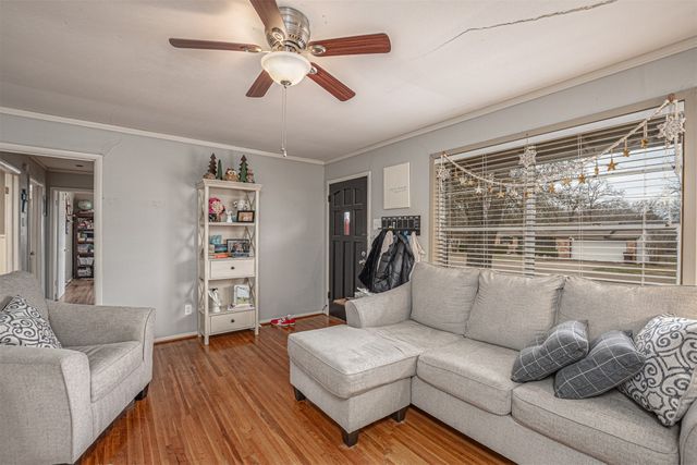 1016 Tower Street, Canton, TX 75103