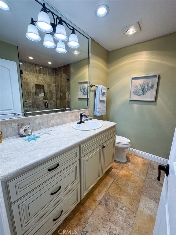 Image 21 of property listing at 575 Esplanade 102, Redondo Beach, CA 90277