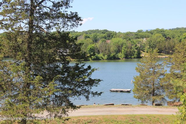 101 Ichabod Crane Circle, Coxsackie, NY 12051