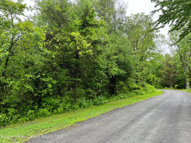 101 Ichabod Crane Circle, Coxsackie, NY 12051