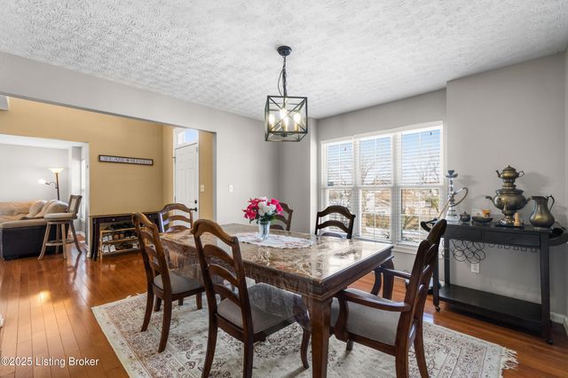 3102 Binnacle Pl, Louisville, KY 40220