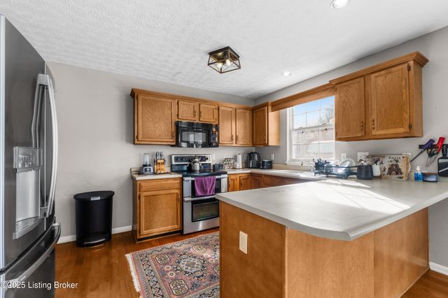 3102 Binnacle Pl, Louisville, KY 40220