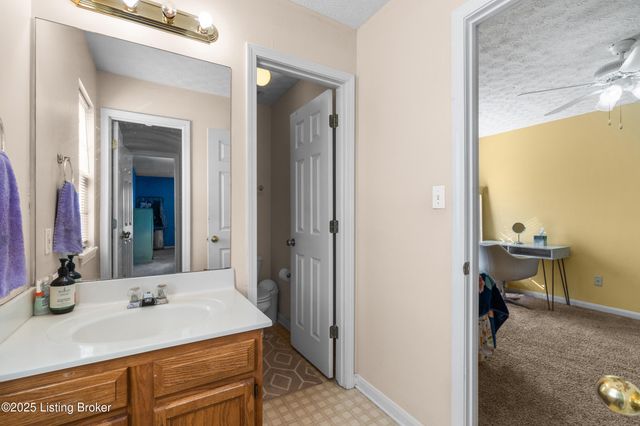 3102 Binnacle Pl, Louisville, KY 40220