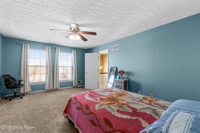 3102 Binnacle Pl, Louisville, KY 40220