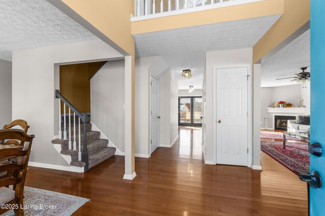 3102 Binnacle Pl, Louisville, KY 40220