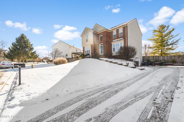 3102 Binnacle Pl, Louisville, KY 40220