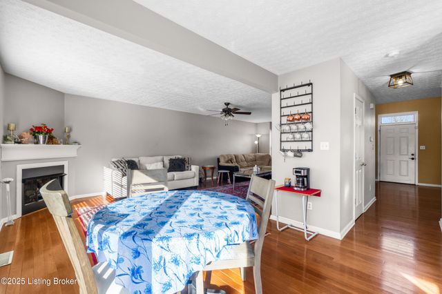 3102 Binnacle Pl, Louisville, KY 40220