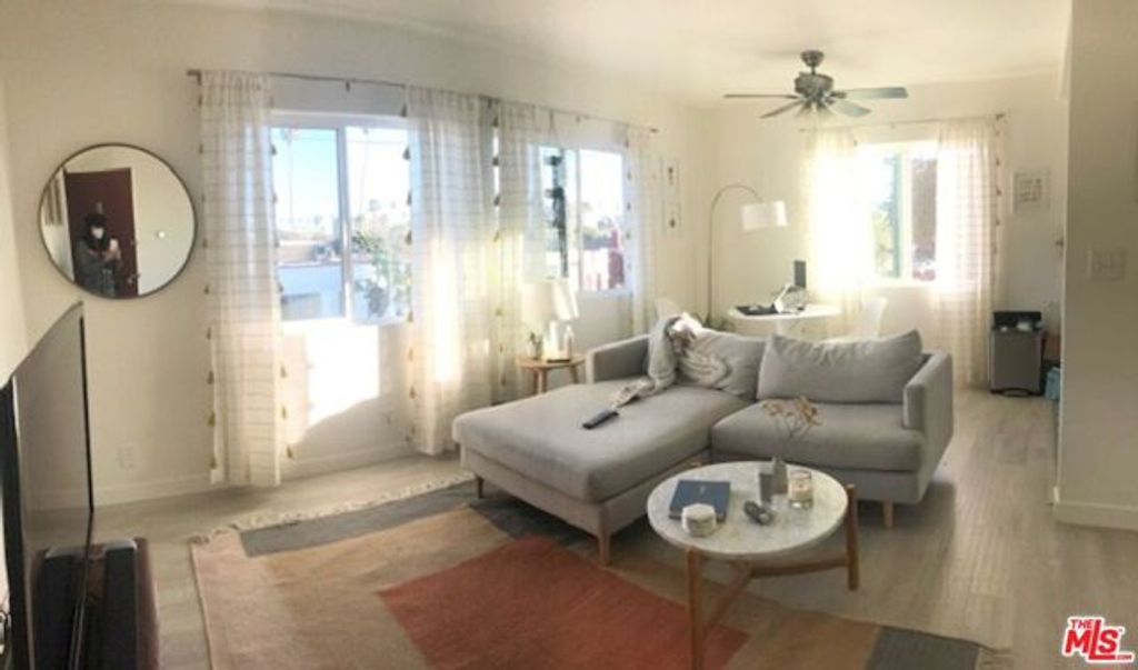 2106 Pisani Place 3, Los Angeles, CA 90291